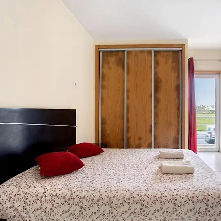 Apartamento Gamboa-frente à *