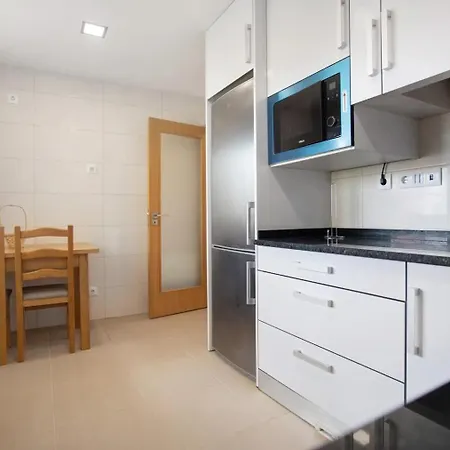 Apartamento Gamboa-frente à Peniche